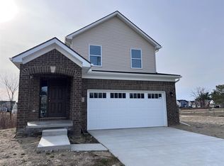 471 Pattan Dr, Wixom, MI 48393