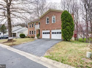 2212 Blue Valley Dr, Silver Spring, MD 20904