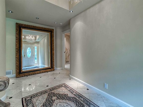 3rd image of 80 Holly Ln