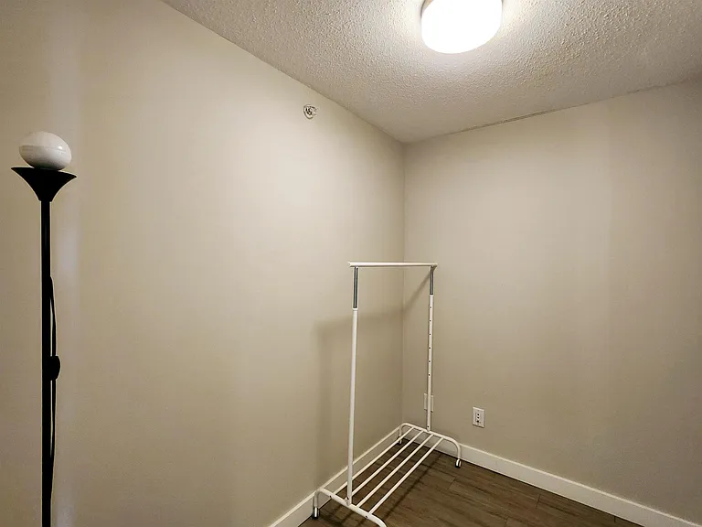 570 Emerson St #301 — Photo 11