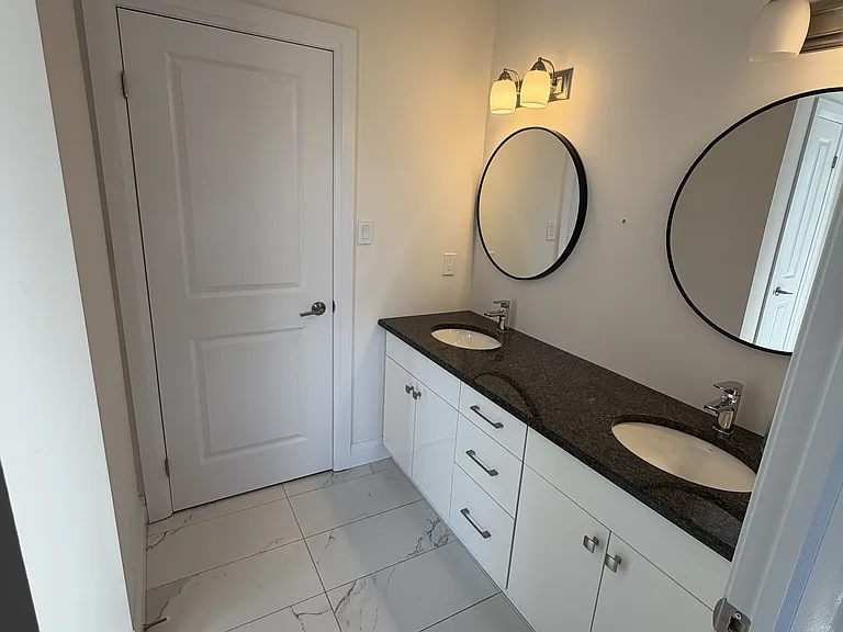2910 Biddulph St #UPPER — Photo 16