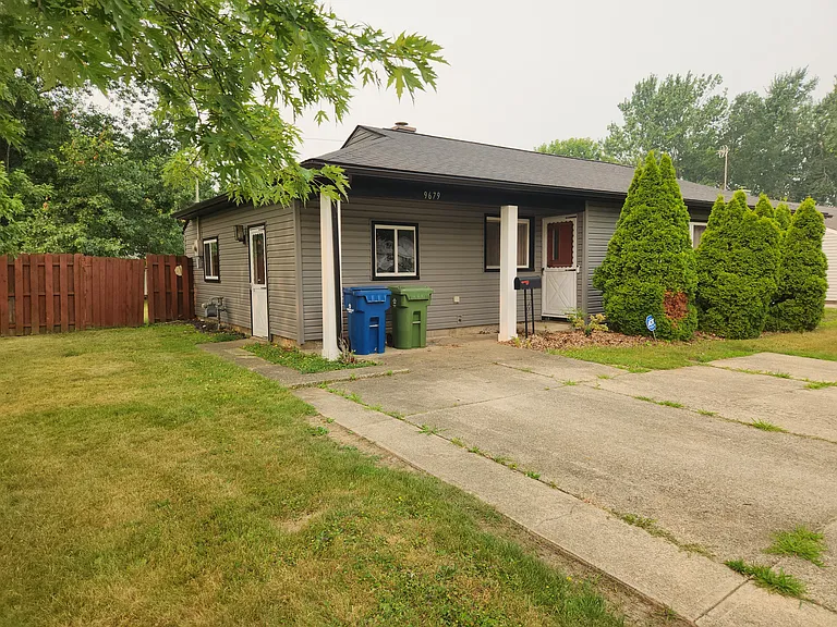 9679 Manorford Dr — Photo 2