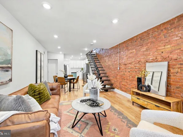 3171 Cedar St, Philadelphia, PA 19134