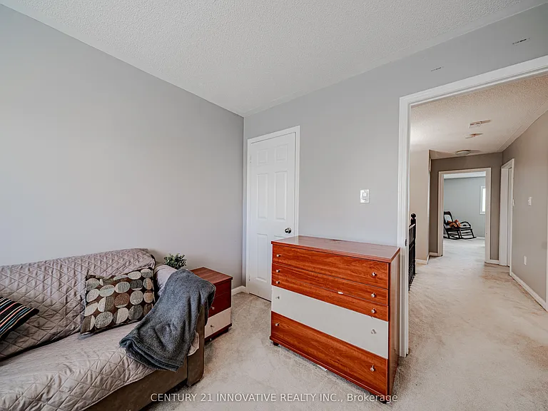 28 Samandria Ave #UPPER — Photo 27