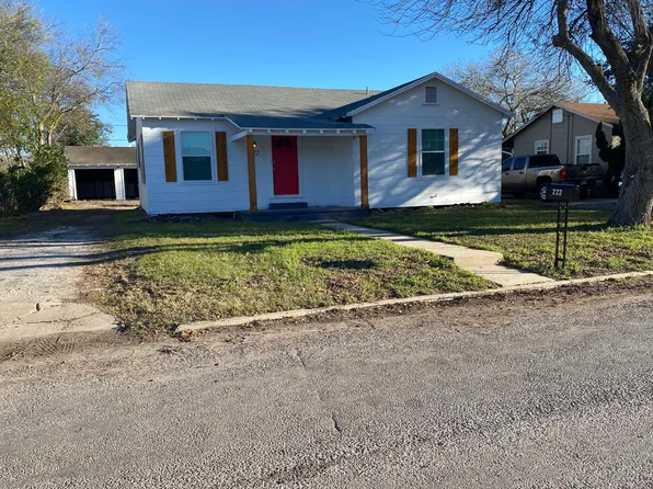 222 Tutt Ave, Taft, TX 78390