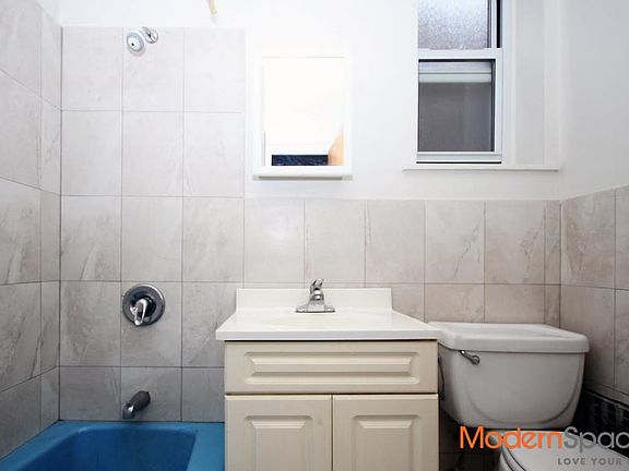 5th image of 2612 Hoyt Ave S #3R