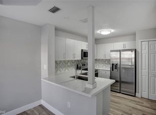 10661 SW 8th St, Hollywood, FL 33025