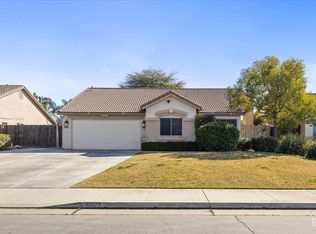 10023 Huntington Downs Ave, Bakersfield, CA 93312