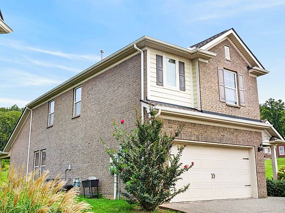 2nd image of 223 Hempstead Ct