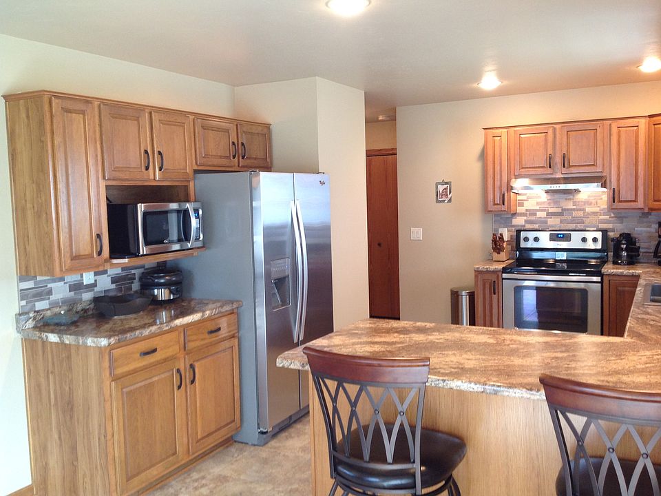 558 W Green Bay St, Pulaski, WI 54162 Zillow