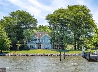 1102 Steamboat Rd, Shady Side, MD 20764