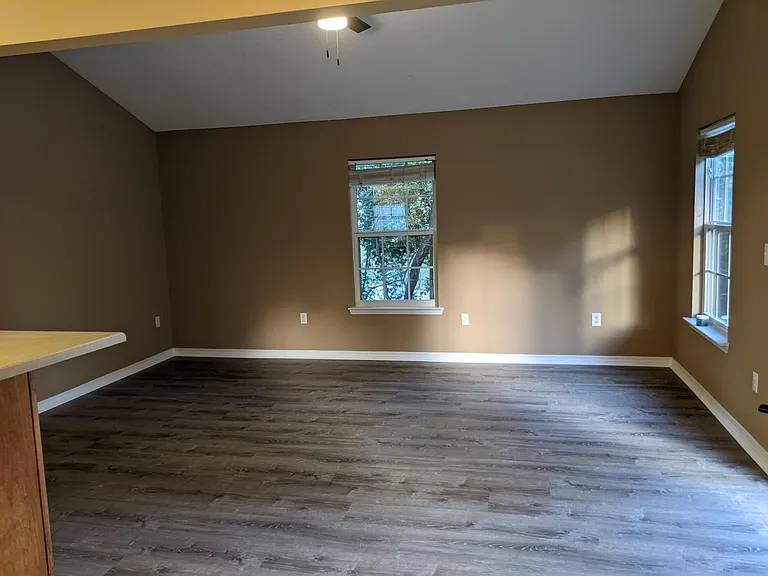 2949 McCarty Ave — Photo 6