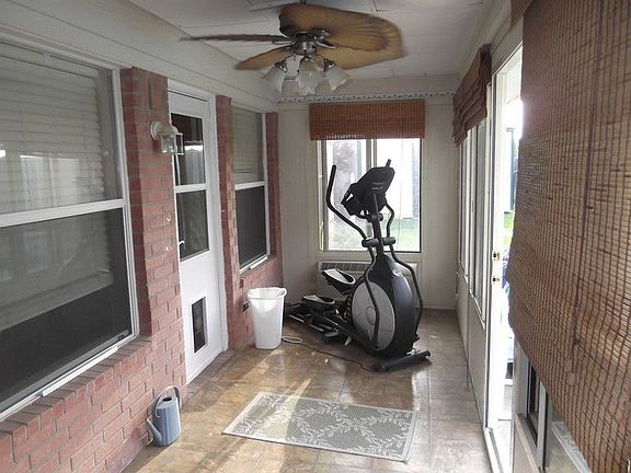 4th image of 1036 Heberle Dr