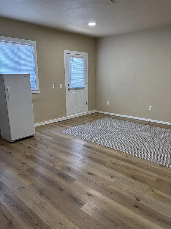 4268 Barbara Way NE — Photo 1