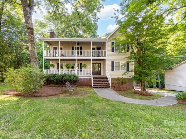 552 Blue Rock Dr, Charlotte, NC 28213