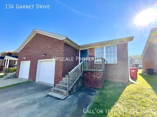 134 Garnet Dr, Nicholasville, KY 40356
