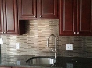 14 Oak Pl FL 1ST, Manchester, CT 06040