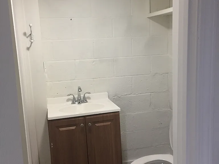 841 Lobdell Ave #B — Photo 5