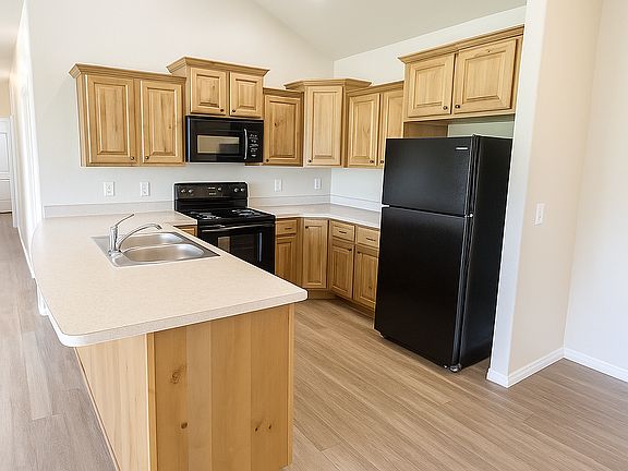 4th image of 426 W 200th St N APT 307