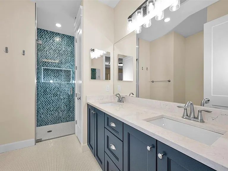 522 Louden Ave — Photo 29