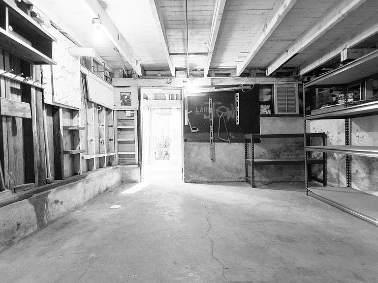 2216 Lemoyne St #1/2 — Photo 21