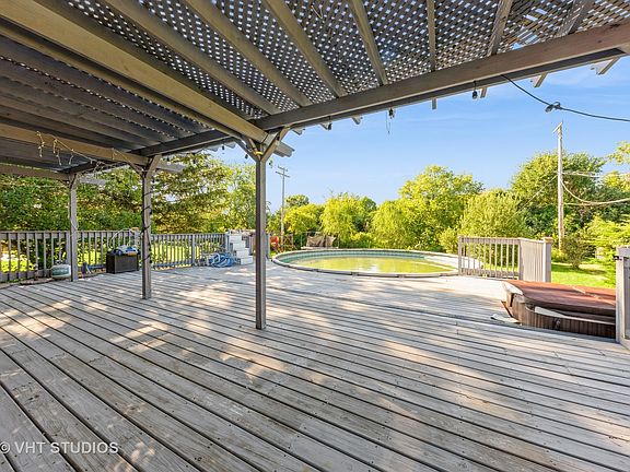 5th image of 10511 W Hillcrest Dr