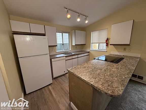 4th image of 1007 S 17th Ave APT B