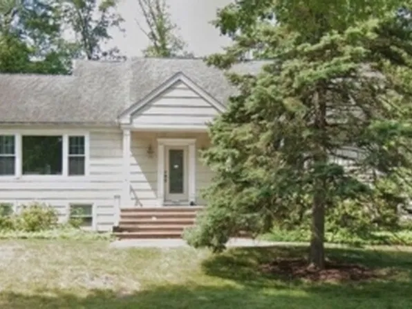 16 Briarwood Dr, Millburn Twp., NJ 07078