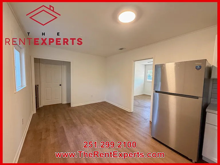 6652 Zeigler Blvd — Photo 3