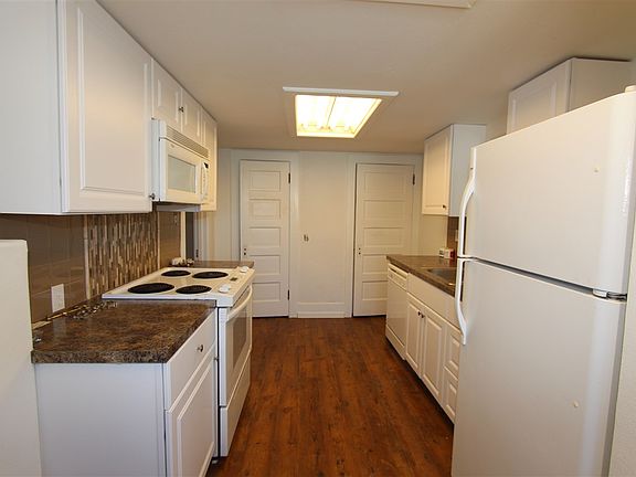 5th image of 403 E Heroy Ave