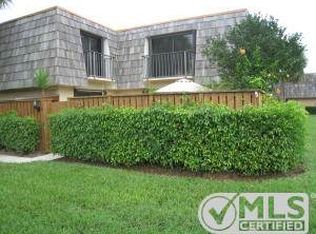 519 Live Oak Ln, Boynton Beach, FL 33436