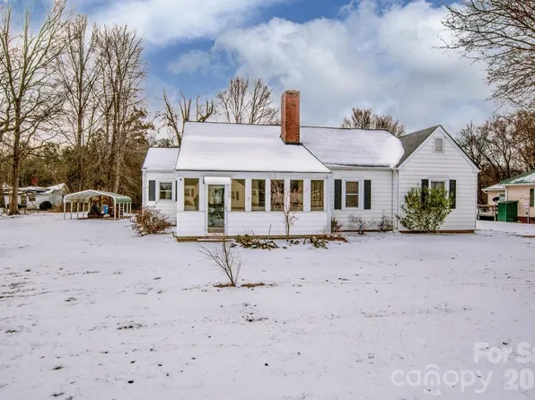 198 Center St, Cooleemee, NC 27014