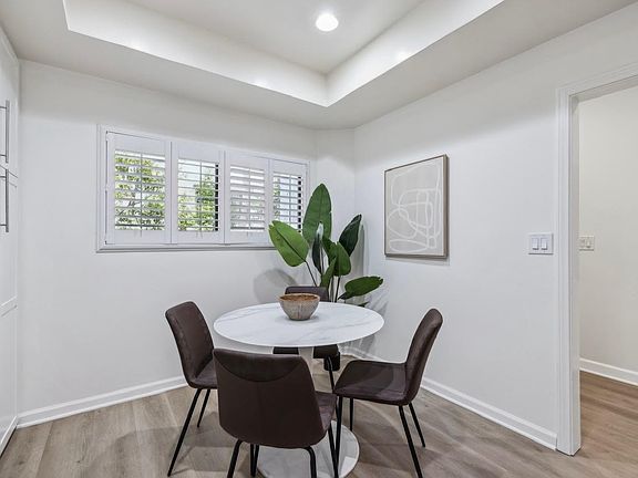 5th image of 450 San Vicente Blvd Unit 203