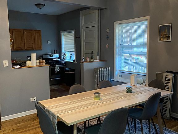 2nd image of 1222 W Leland Ave APT 1