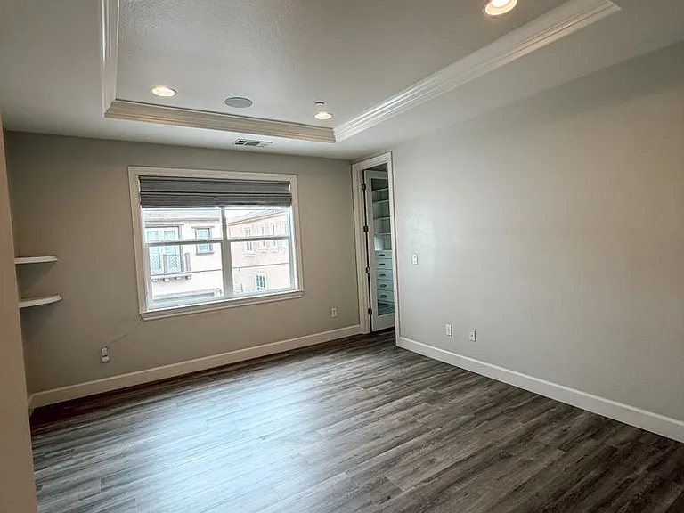 1329 Bayberry View Ln — Photo 9