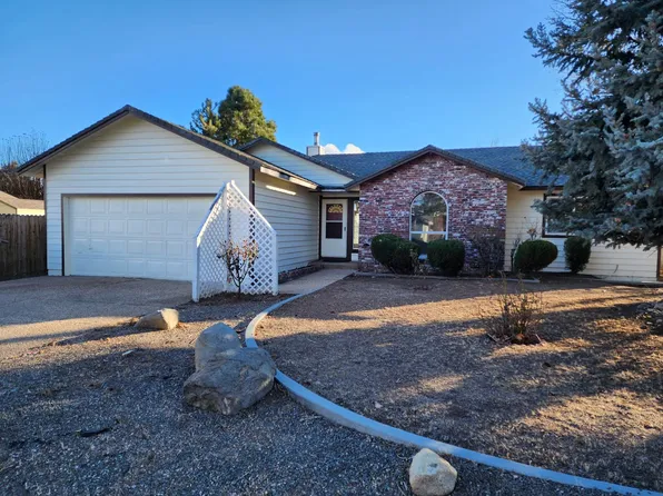 1687 Mackland Ave, Minden, NV 89423