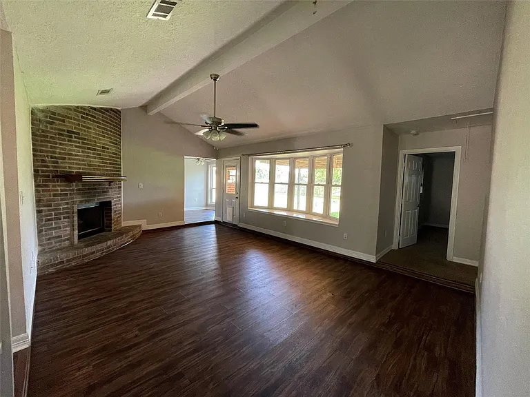 16510 Oxnard Ln — Photo 11