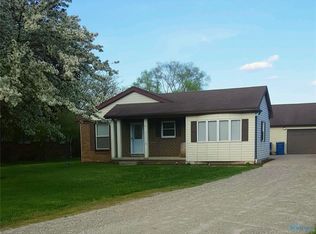 25616 Elizabeth Dr, Perrysburg, OH 43551