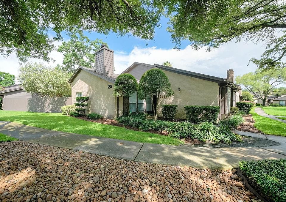 1st image of 2113 Broadlawn Dr