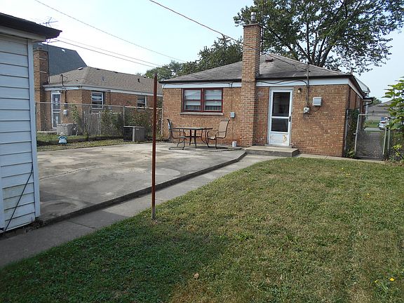 3rd image of 14525 McKinley Ave