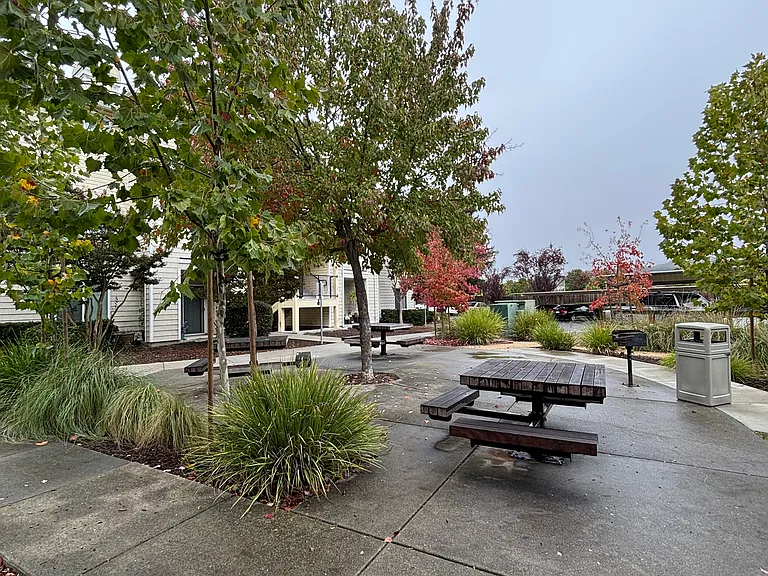 Quail Run Apartments — Photo 15