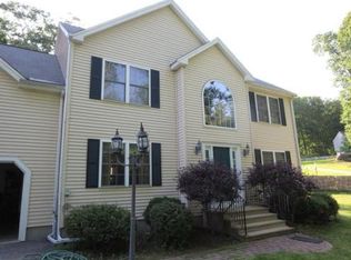 2 Riffles Ln, Hudson, MA 01749