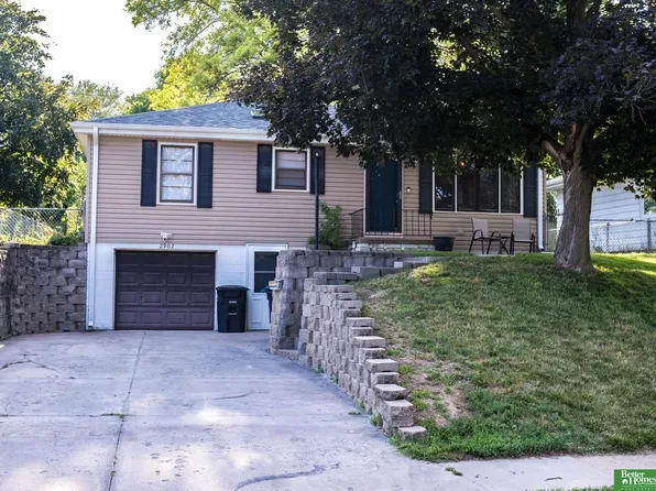 2902 S 76th Ave, Omaha, NE 68124