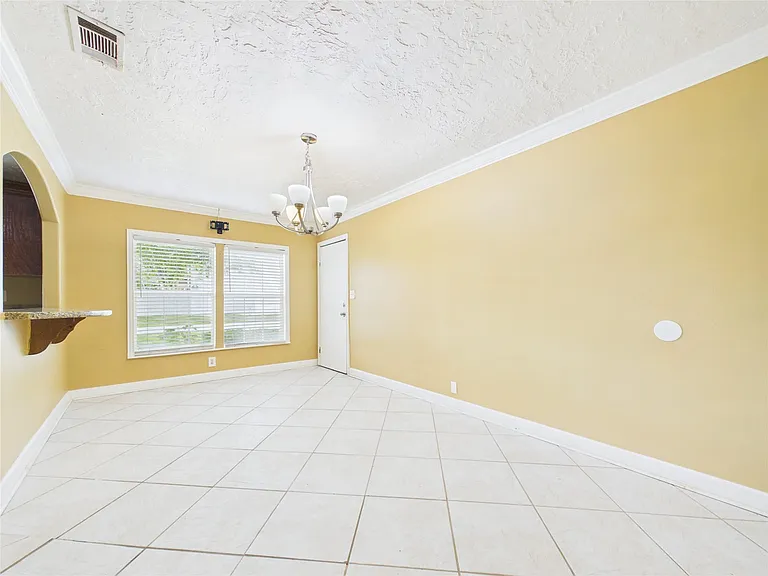 1213 W Sidnor St — Photo 31