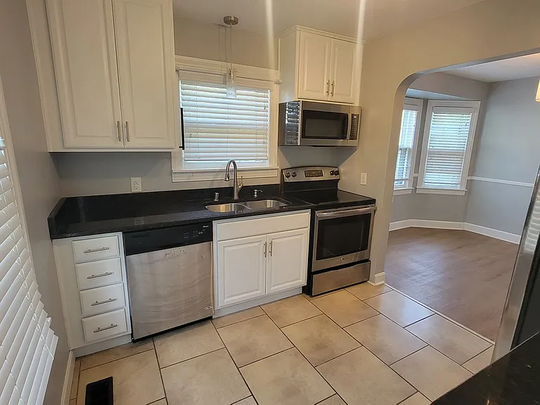 4305 Briarwood Rd — Photo 8