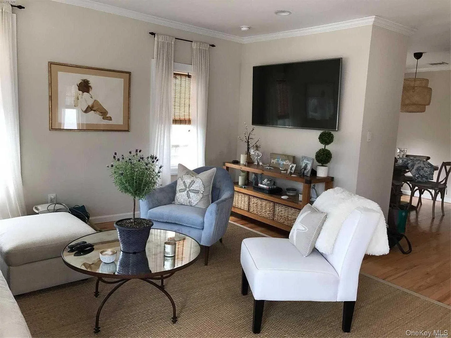 2 bed, 1.0 bath, 1000 sqft, $3,600 — Photo 3