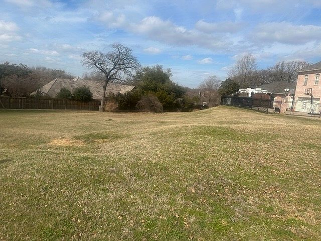 1st image of 2805 Katherine Ct