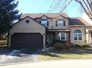 433 Ascot Ln, Streamwood, IL