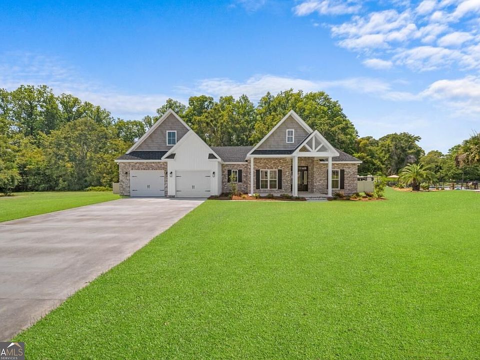 1st image of 12 Wisteria Ln