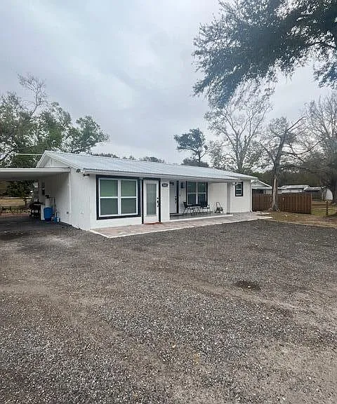 7683 NW 92nd Ct — Photo 4